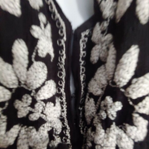 Free People Fable Black/White Embroidered Sunflowers Midi Dress Whimsy M - Picture 10 of 16